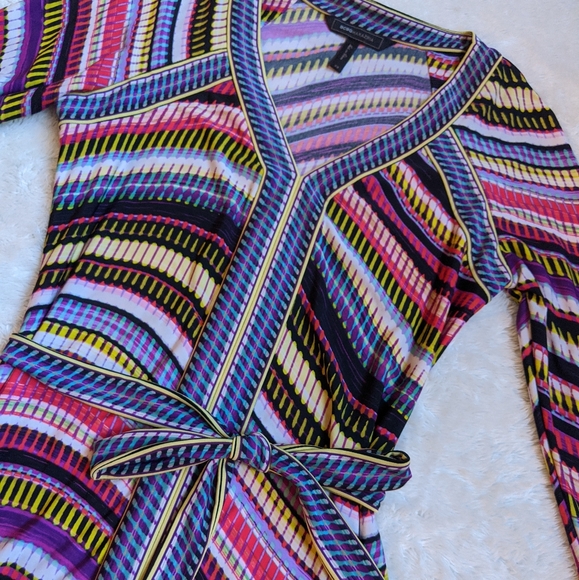 BCBGMAXAZRIA Multicolor V-Neck Long Sleeve Dress - Picture 3 of 6